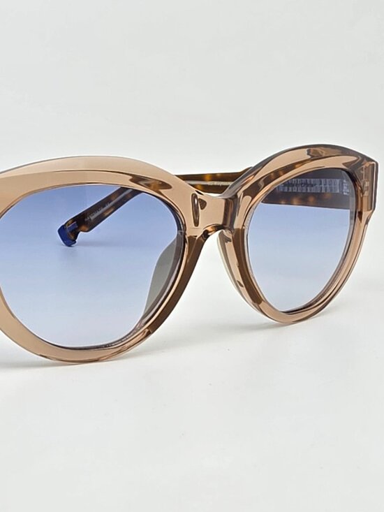 Coco and Breezy Peyton 101 Cognac Frame Blue Gradient Lens Sunglasses w/ Case main image 11